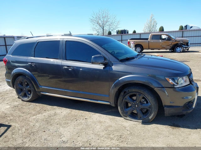 3C4PDDGG9JT209495 Dodge Journey Crossroad Awd