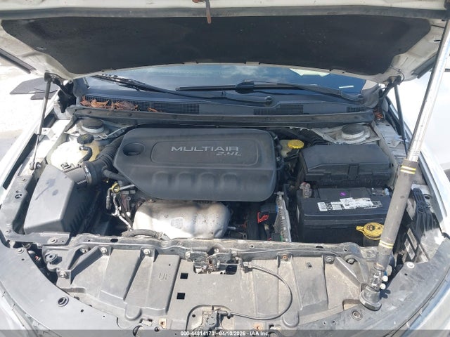 Продажа на аукционе авто 2015 Chrysler 200 S, vin: 1C3CCCBB2FN712157, номер лота: 44814173