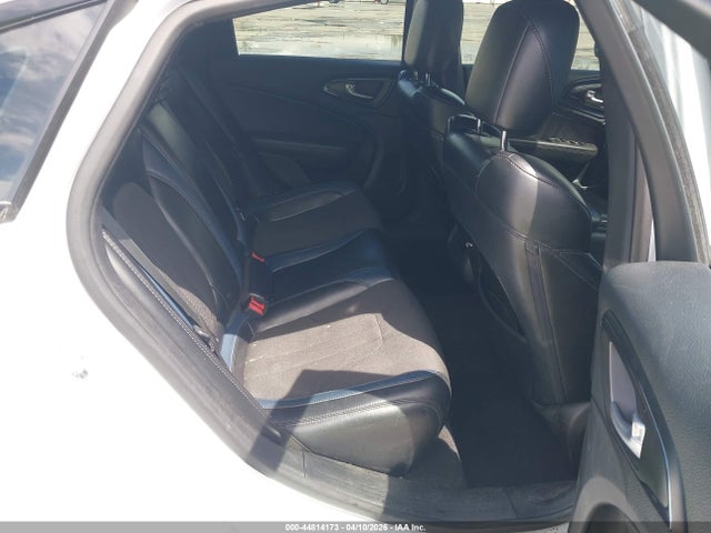 Продажа на аукционе авто 2015 Chrysler 200 S, vin: 1C3CCCBB2FN712157, номер лота: 44814173