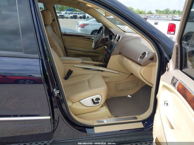 44814183 :رقم المزاد ، 4JGBF71E17A277329 vin ، 2007 Mercedes-benz Gl 450 4matic مزاد بيع