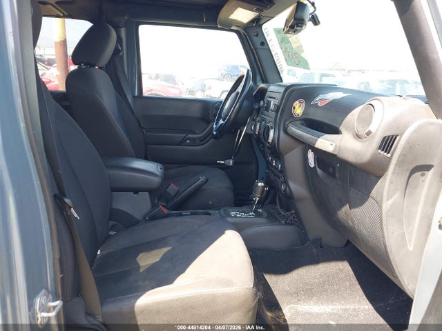1C4BJWDG9FL544343 Jeep Wrangler Unlimited Sport