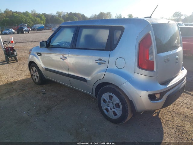 2013 Kia Soul მანქანა იყიდება აუქციონზე, vin: KNDJT2A50D7568554, აუქციონის ნომერი: 44814212