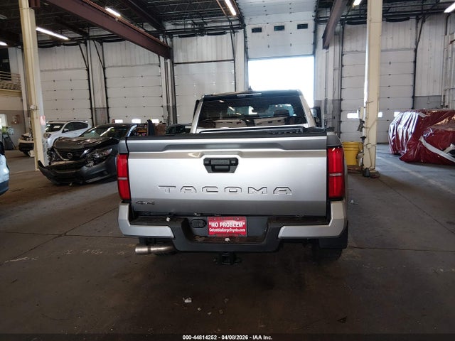 44814252 :رقم المزاد ، 3TMLB5JNOTM221226 vin ، 2026 Toyota Tacoma Sr5 مزاد بيع