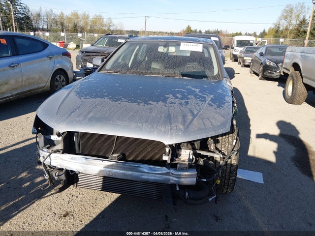 Продаж на аукціоні авто 2016 Audi A4 2.0t Premium, vin: WAUFFAFLXGN004602, номер лоту: 44814307