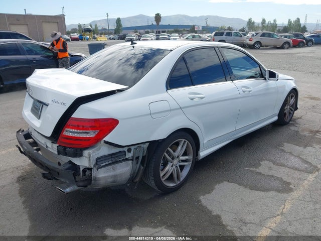 Продажа на аукционе авто 2013 Mercedes-benz C 300 Sport 4matic, vin: WDDGF8ABXDR268735, номер лота: 44814319
