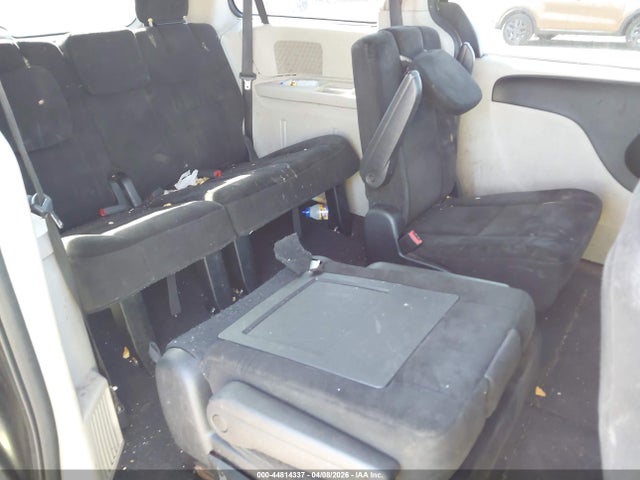 Auction sale of the 2016 Dodge Grand Caravan Sxt, vin: 2C4RDGCG1GR327732, lot number: 44814337
