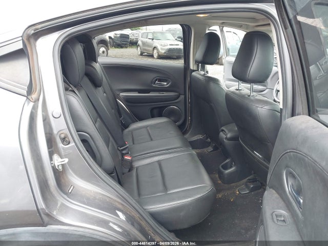 2017 HONDA HR-V 3CZRU5H74HM725517 Photo 7
