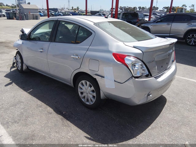3N1CN7AP4EK461983 Nissan Versa 1.6 Sv
