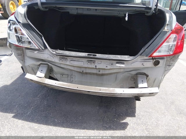 3N1CN7AP4EK461983 Nissan Versa 1.6 Sv
