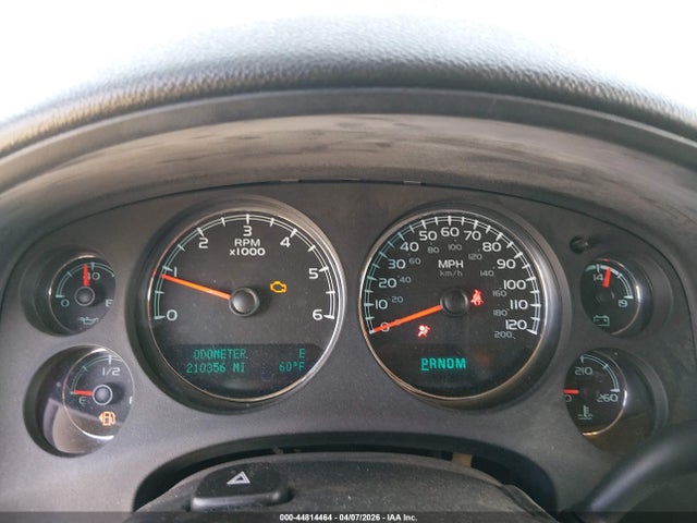 2011 CHEVROLET TAHOE 1GNSCBE05BR203427 Photo 6