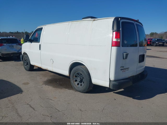 2010 CHEVROLET EXPRESS 1500 1GCUHAD43A1145249 Photo 2