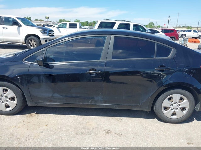 Aukcja sprzedaży 2018 Kia Forte Lx, vin: 3KPFK4A75JE284046, numer aukcji: 44814483