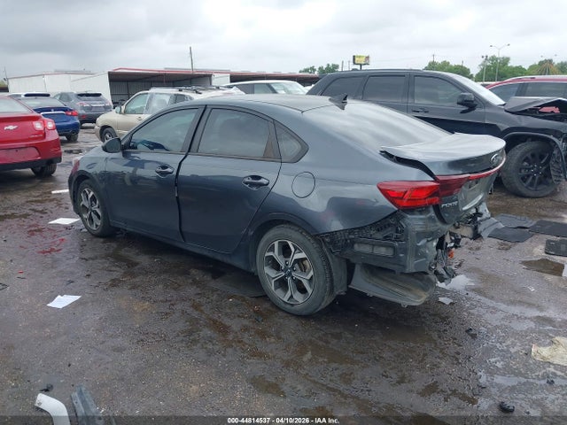 2020 Kia Forte Lxs მანქანა იყიდება აუქციონზე, vin: 3KPF24AD3LE256741, აუქციონის ნომერი: 44814537
