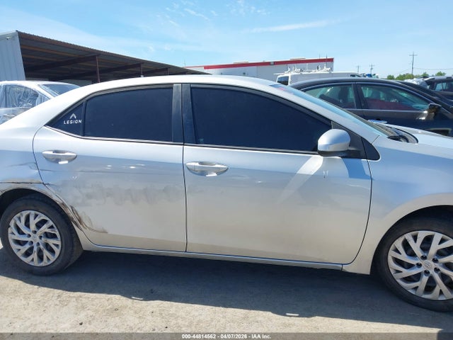 Toyota COROLLA LE 2017 5YFBURHEXHP691010 Image 13