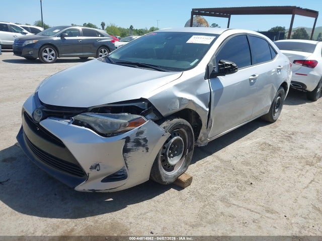 Toyota COROLLA LE 2017 5YFBURHEXHP691010 Image 2