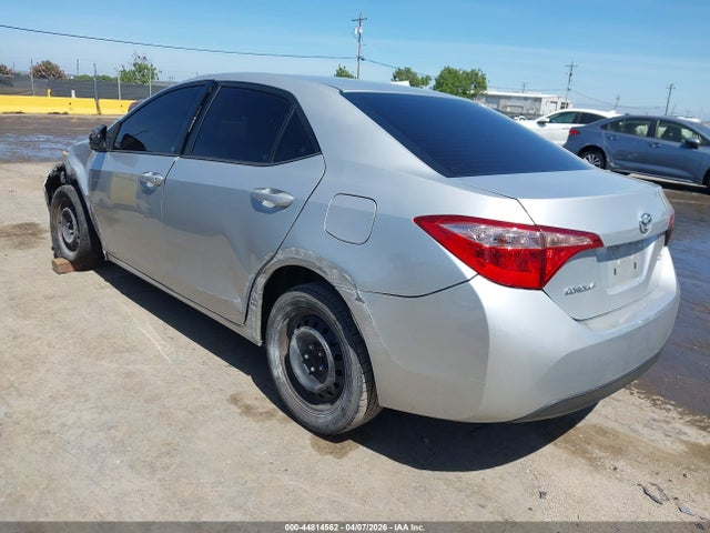 Toyota COROLLA LE 2017 5YFBURHEXHP691010 Image 3