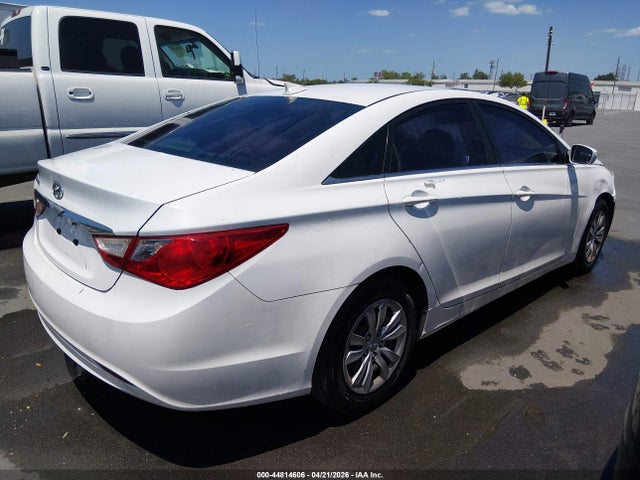 Продажа на аукционе авто 2012 Hyundai Sonata Gls, vin: 5NPEB4AC1CH389349, номер лота: 44814606