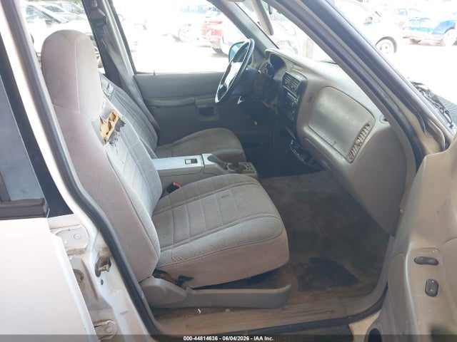 1998 Mercury Mountaineer მანქანა იყიდება აუქციონზე, vin: 4M2ZU52P2WUJ10272, აუქციონის ნომერი: 44814636