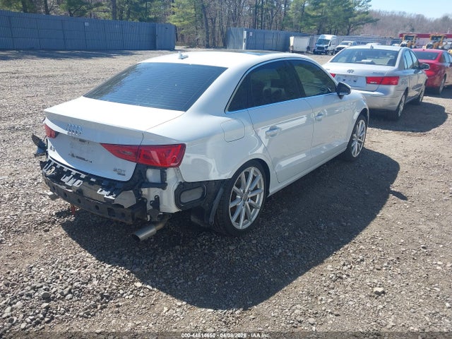 44814650 :رقم المزاد ، WAUEFGFF2F1048365 vin ، 2015 Audi A3 2.0t Premium مزاد بيع