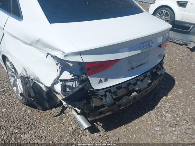 44814650 :رقم المزاد ، WAUEFGFF2F1048365 vin ، 2015 Audi A3 2.0t Premium مزاد بيع