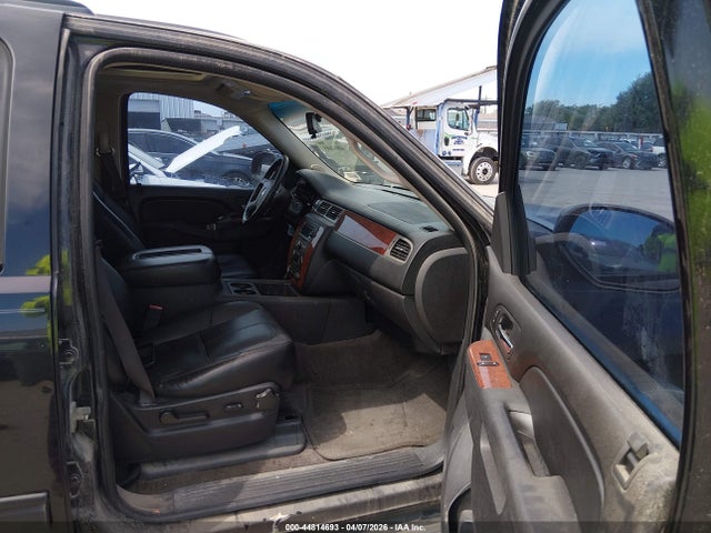 Продаж на аукціоні авто 2012 Chevrolet Suburban 1500 Lt, vin: 1GNSCJE05CR231708, номер лоту: 44814693