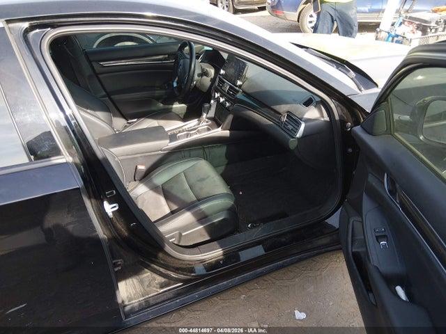 44814697 :رقم المزاد ، 1HGCV1F38NA076638 vin ، 2022 Honda Accord Sport مزاد بيع