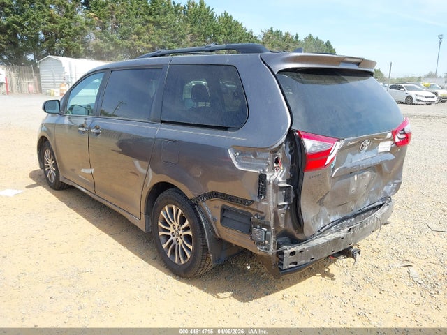 2020 TOYOTA SIENNA 5TDYZ3DCXLS025665 Photo 2