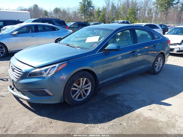 Hyundai SONATA SE 2016 5NPE24AF4GH290119 Image 2
