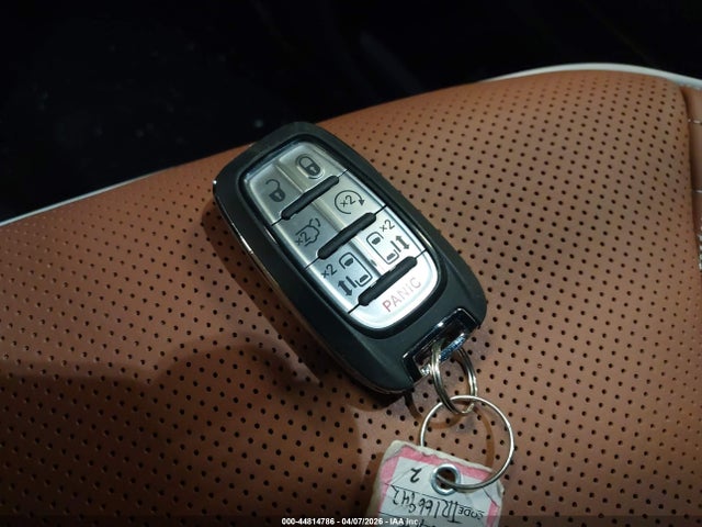44814786 :رقم المزاد ، 2C4RC3PG6TR166942 vin ، 2026 Chrysler Pacifica Pinnacle Awd مزاد بيع