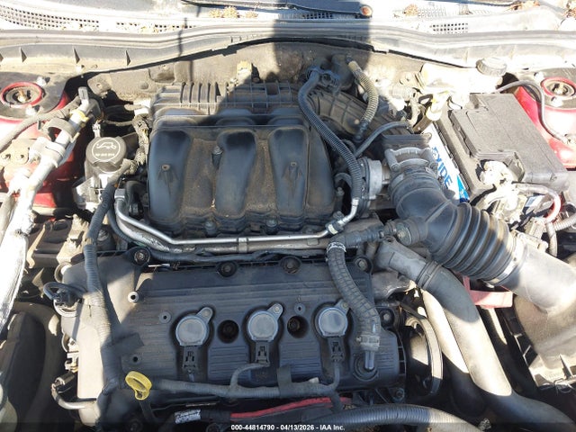 44814790 :رقم المزاد ، 3FAHP0HG7AR231694 vin ، 2010 Ford Fusion Se مزاد بيع