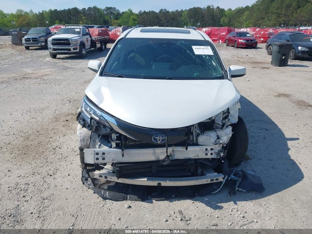 44814791 :رقم المزاد ، 5TDYRKEC0NS106234 vin ، 2022 Toyota Sienna Xle مزاد بيع
