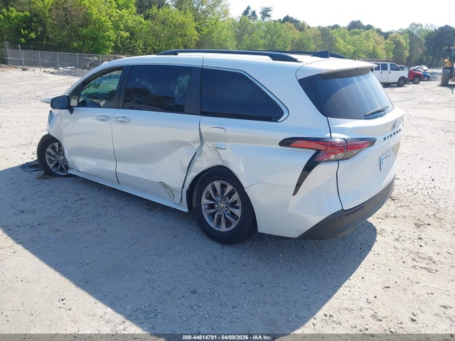 44814791 :رقم المزاد ، 5TDYRKEC0NS106234 vin ، 2022 Toyota Sienna Xle مزاد بيع
