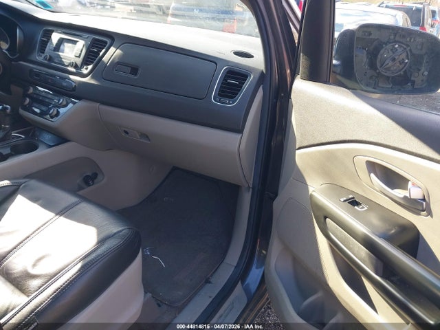 2015 Kia Sedona Lx მანქანა იყიდება აუქციონზე, vin: KNDMB5C16F6041168, აუქციონის ნომერი: 44814815