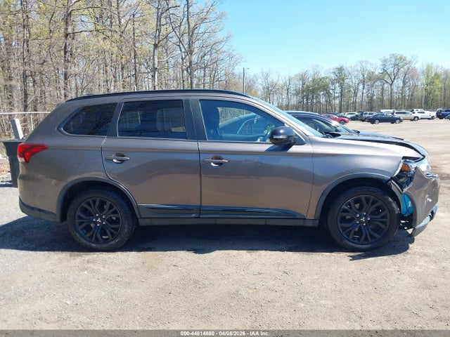 Продаж на аукціоні авто 2018 Mitsubishi Outlander Le, vin: JA4AD3A34JZ018267, номер лоту: 44814880