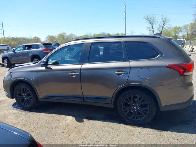 Продаж на аукціоні авто 2018 Mitsubishi Outlander Le, vin: JA4AD3A34JZ018267, номер лоту: 44814880