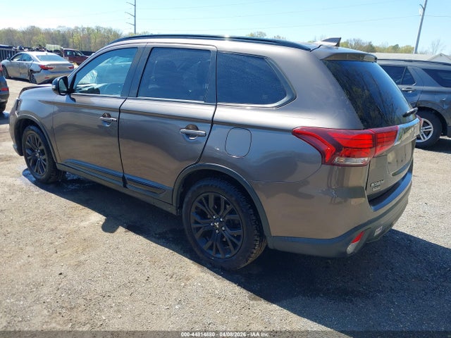 Продаж на аукціоні авто 2018 Mitsubishi Outlander Le, vin: JA4AD3A34JZ018267, номер лоту: 44814880