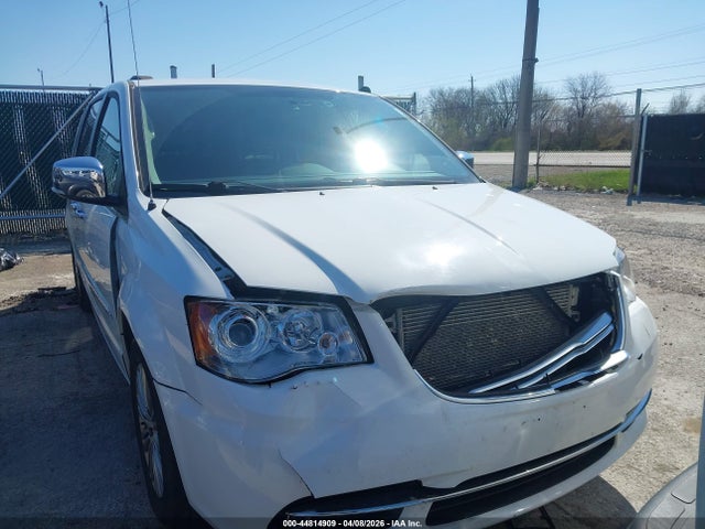Продаж на аукціоні авто 2015 Chrysler Town & Country Limited Platinum, vin: 2C4RC1GG4FR590564, номер лоту: 44814909