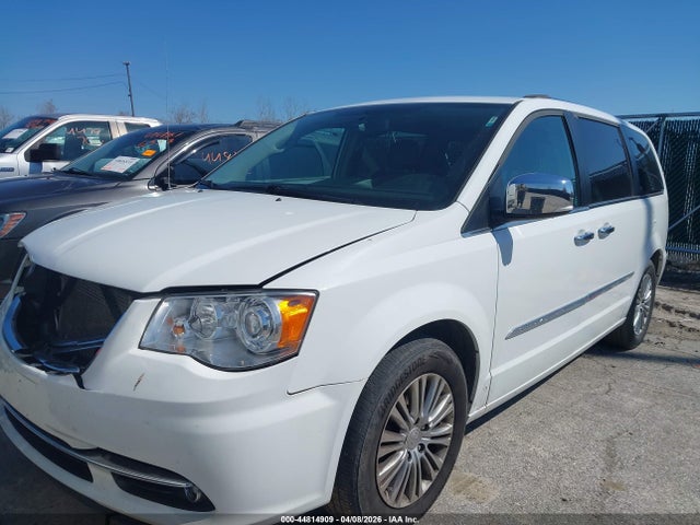Продаж на аукціоні авто 2015 Chrysler Town & Country Limited Platinum, vin: 2C4RC1GG4FR590564, номер лоту: 44814909
