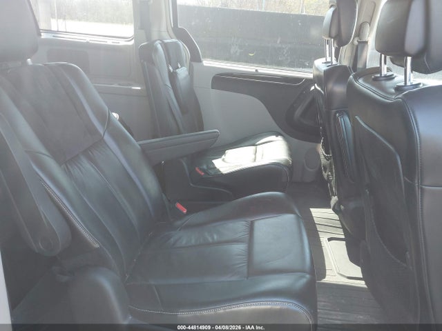 Продаж на аукціоні авто 2015 Chrysler Town & Country Limited Platinum, vin: 2C4RC1GG4FR590564, номер лоту: 44814909