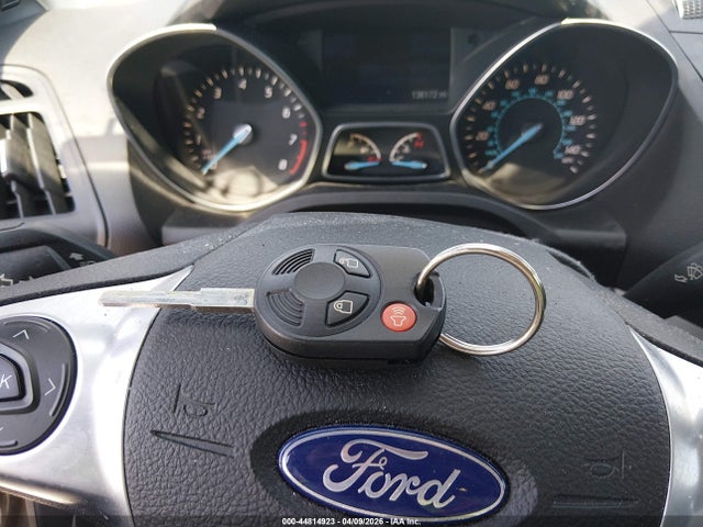 Продажа на аукционе авто 2014 Ford Escape Se, vin: 1FMCU0GX0EUC04667, номер лота: 44814923