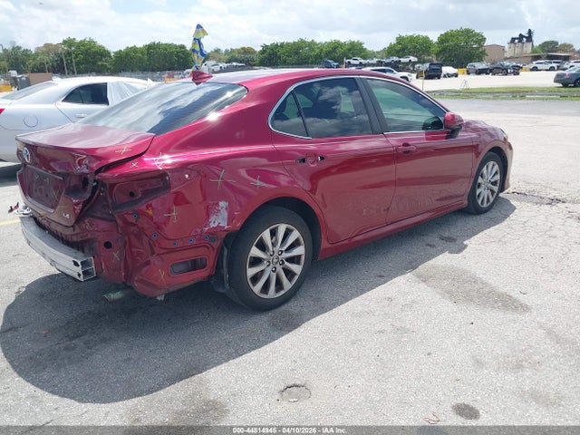 Продажа на аукционе авто 2020 Toyota Camry Le, vin: 4T1C11AK3LU376314, номер лота: 44814945