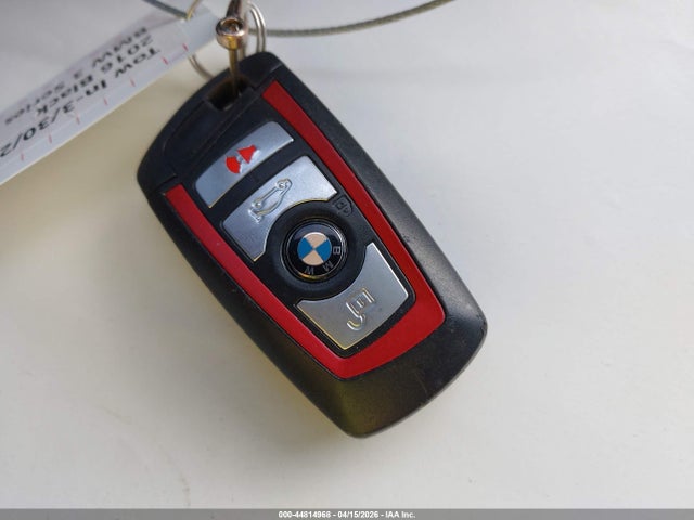 2016 Bmw 328i Xdrive მანქანა იყიდება აუქციონზე, vin: WBA8E3G54GNT74743, აუქციონის ნომერი: 44814968