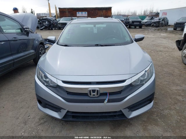 Honda CIVIC EX 2018 2HGFC2F75JH592074 Image 12