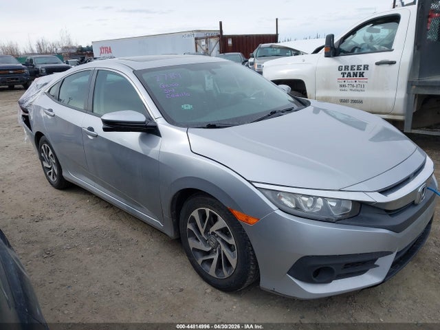 Honda CIVIC EX 2018 2HGFC2F75JH592074 Image 13