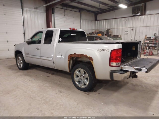 2013 GMC SIERRA 1500 1GTR2VE77DZ187906 Photo 2