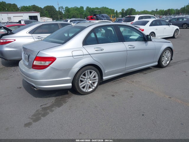 2009 Mercedes-benz C 300 Luxury 4matic/sport 4matic მანქანა იყიდება აუქციონზე, vin: WDDGF81X39R077256, აუქციონის ნომერი: 44815088