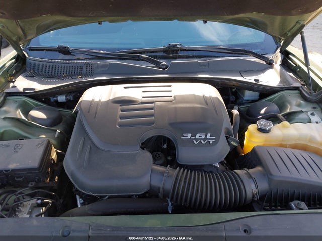2C3CDXBGXNH202100 Dodge Charger Sxt Rwd