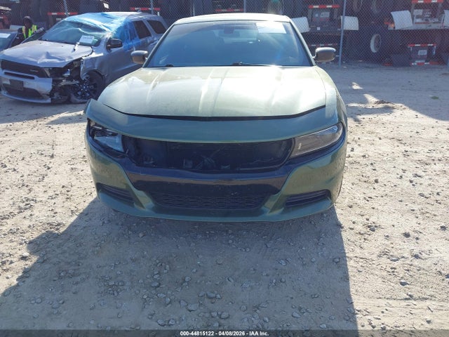 2C3CDXBGXNH202100 Dodge Charger Sxt Rwd