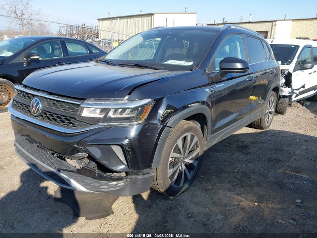 2022 Volkswagen Taos 1.5t Se მანქანა იყიდება აუქციონზე, vin: 3VVYX7B24NM090524, აუქციონის ნომერი: 44815136