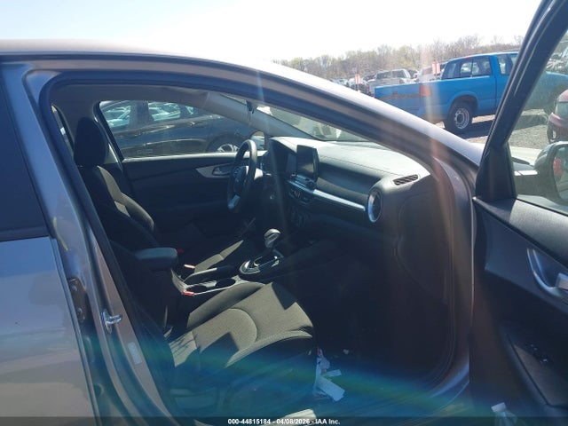 Продажа на аукционе авто 2023 Kia Forte Lxs, vin: 3KPF24AD5PE571806, номер лота: 44815184